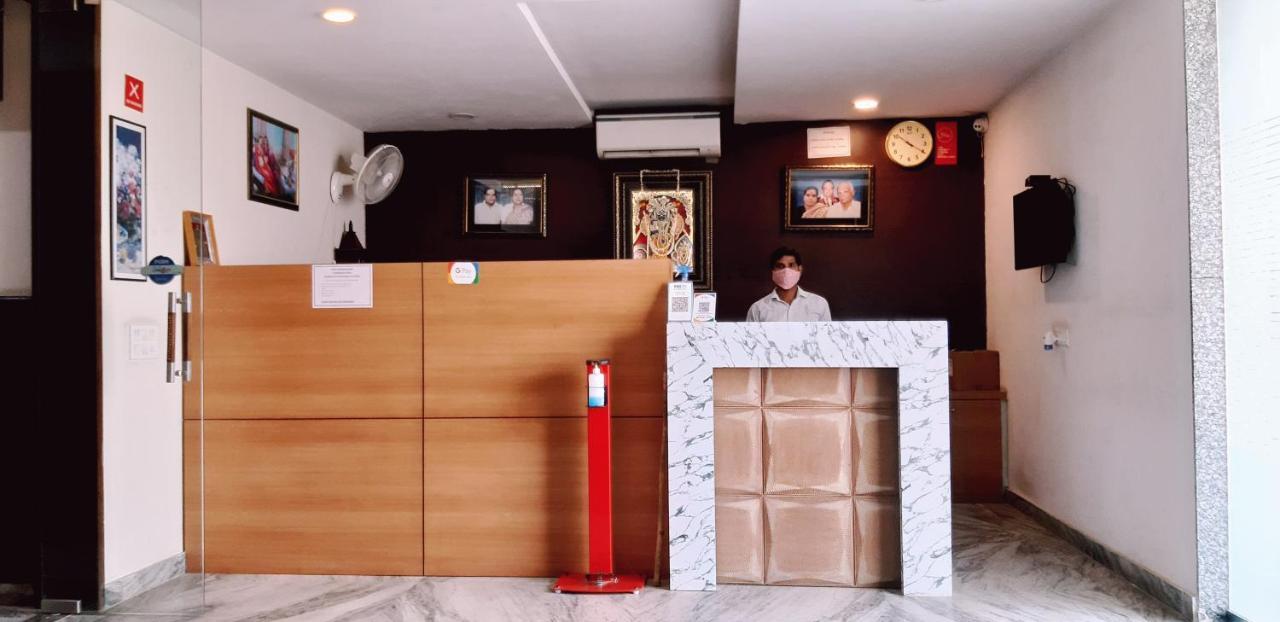 Hotel Sar Kamla Dham Skd Vrindavan Fully Vaccinated Staff Exteriör bild