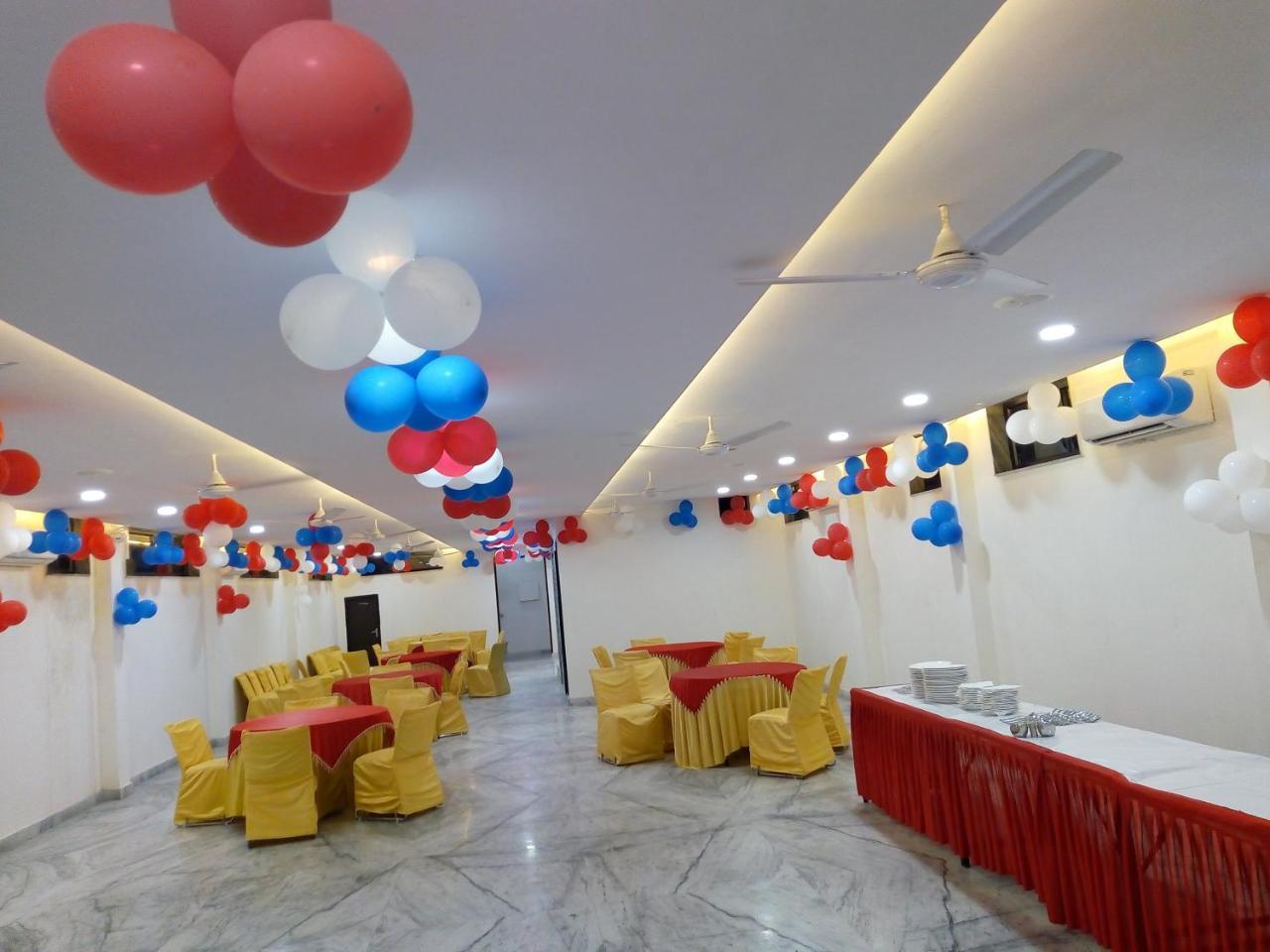Hotel Sar Kamla Dham Skd Vrindavan Fully Vaccinated Staff Exteriör bild