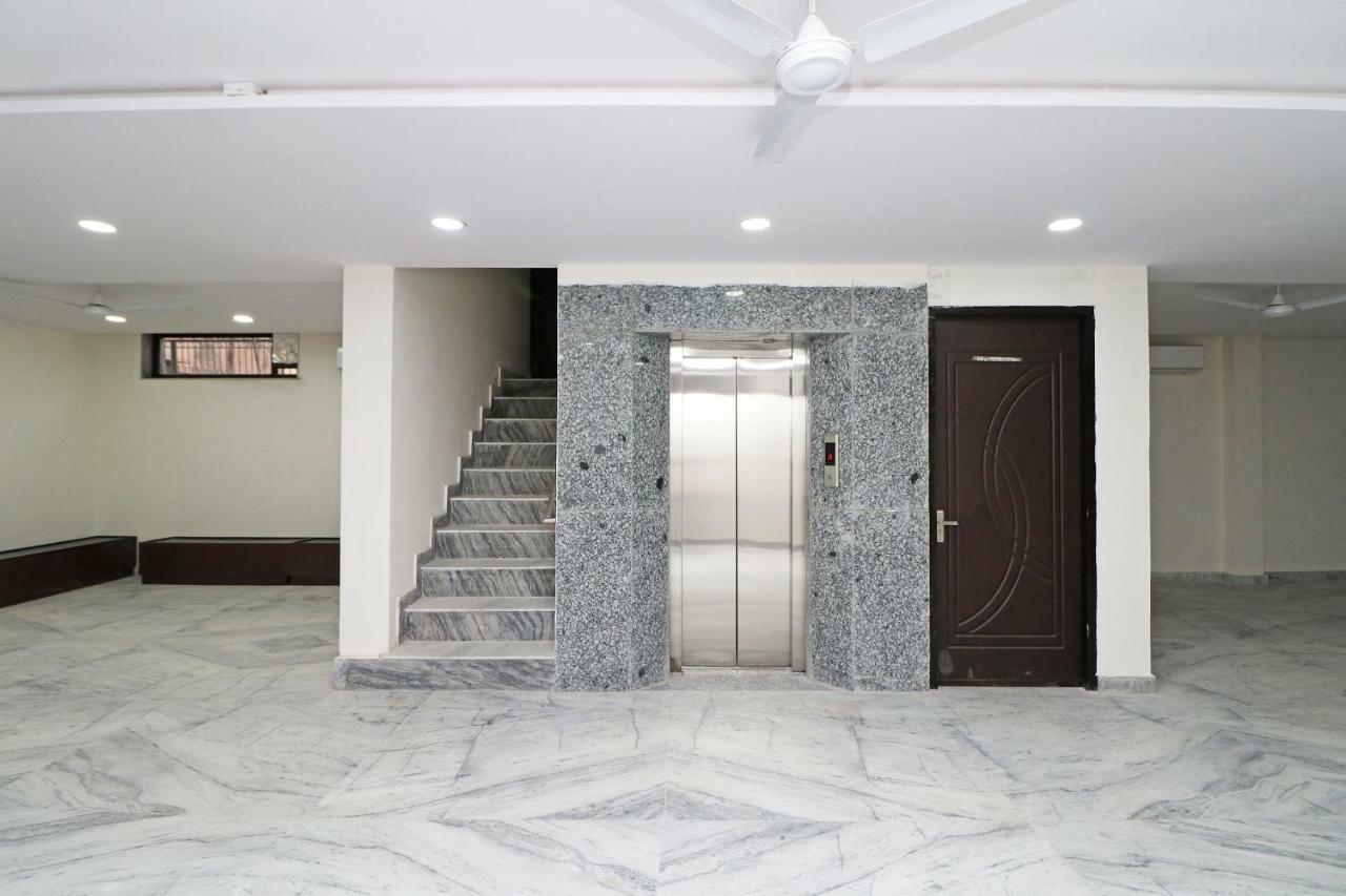 Hotel Sar Kamla Dham Skd Vrindavan Fully Vaccinated Staff Exteriör bild